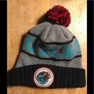 Mitchell & Ness Memphis grizzlies beanie hat
